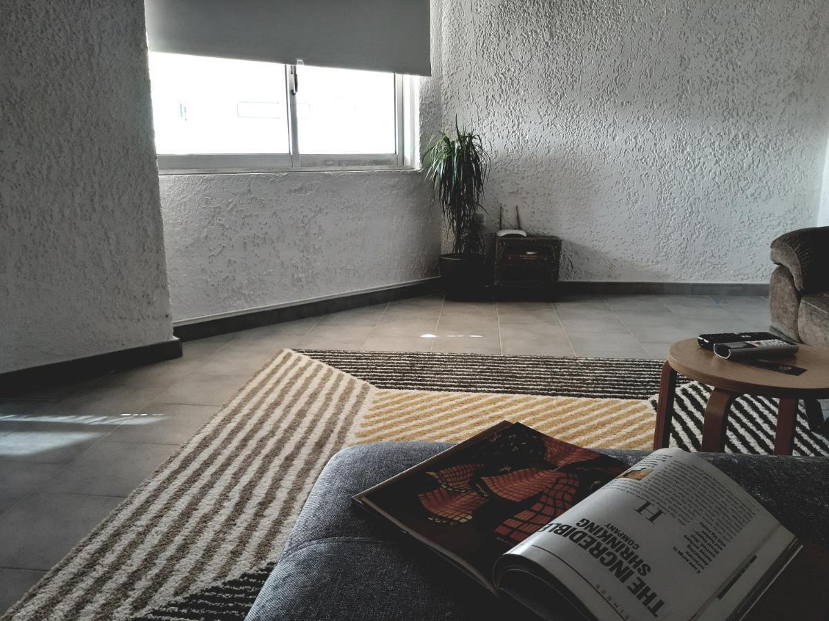 21 Suites Deluxe Stay Near The Airport Markopoulo Mesogaias ภายนอก รูปภาพ