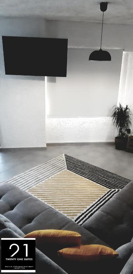 21 Suites Deluxe Stay Near The Airport Markopoulo Mesogaias ภายนอก รูปภาพ